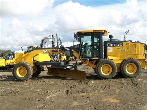 Motoconformadoras Deere 770G de bajo costo Ref.: 1440717159690731 No. 2