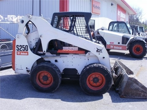 Minicargadores Bobcat S250 importada de segunda mano Ref.: 1441041383844063 No. 3