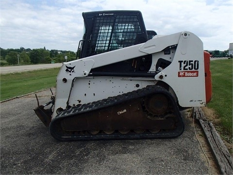 Miniloaders Bobcat T250