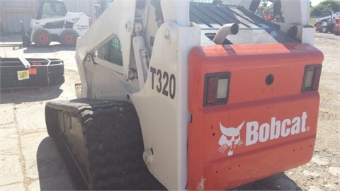 Minicargadores Bobcat T320 usada a buen precio Ref.: 1441310926430056 No. 3