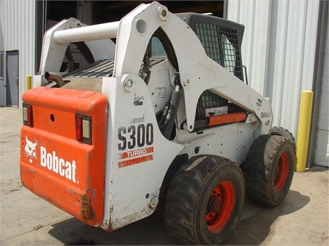 Minicargadores Bobcat S300 usada a buen precio Ref.: 1441398182309199 No. 3