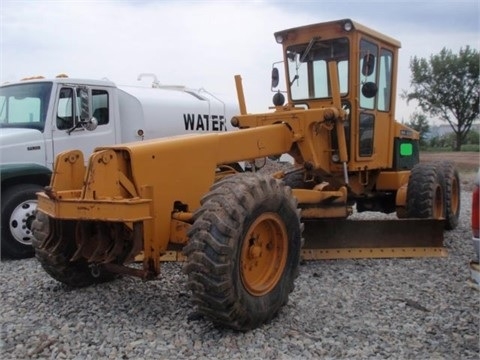 Motoconformadoras Deere 570A de medio uso en venta Ref.: 1441737455250137 No. 4