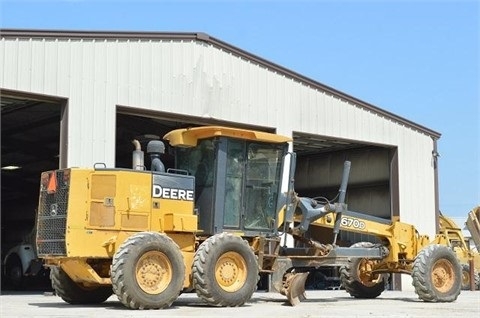 Motoconformadoras Deere 670D