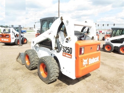 Minicargadores Bobcat S250 usada en buen estado Ref.: 1442256703171542 No. 3