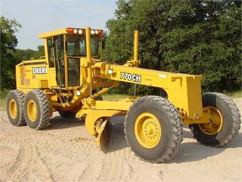 Motoconformadoras Deere 770CH de bajo costo Ref.: 1442260911024131 No. 2