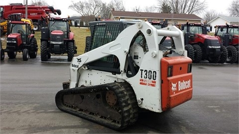 Minicargadores Bobcat T300 de segunda mano Ref.: 1442515332994253 No. 4