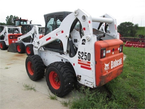 Minicargadores Bobcat S250 seminueva Ref.: 1442597601561068 No. 3