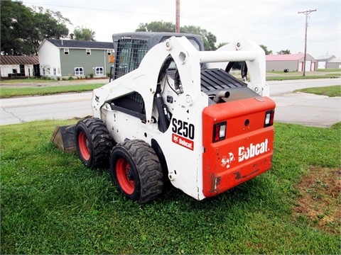 Minicargadores Bobcat S250 importada en buenas condiciones Ref.: 1442598518566554 No. 3