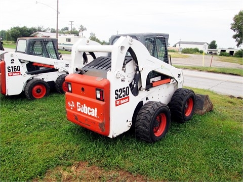 Minicargadores Bobcat S250 importada en buenas condiciones Ref.: 1442598518566554 No. 4