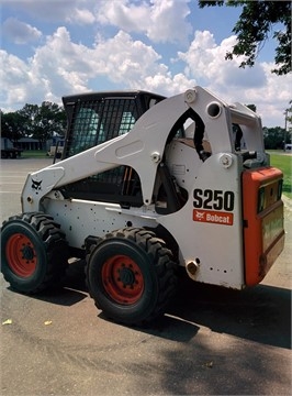 Minicargadores Bobcat S250 en venta Ref.: 1442602226484504 No. 4