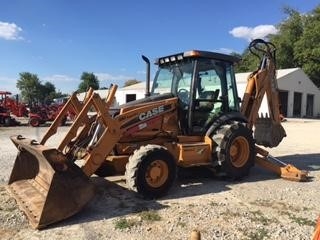 Backhoe Loaders Case 590SM