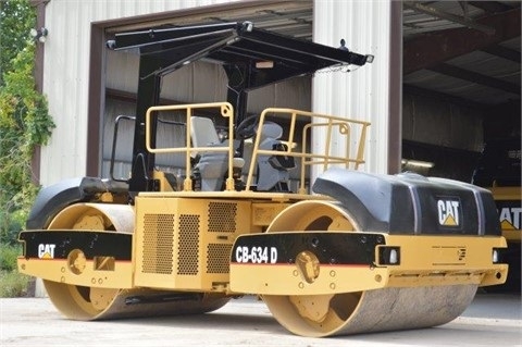 Compactadora Vibratoria Caterpillar CB-634D en buenas condiciones Ref.: 1443476778138188 No. 2