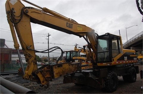 Excavadora Sobre Ruedas Caterpillar M320 seminueva en perfecto es Ref.: 1443649786982472 No. 3