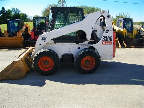 Minicargadores Bobcat S300 de segunda mano Ref.: 1444075408634803 No. 3