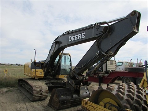 Hydraulic Excavator Deere 200D