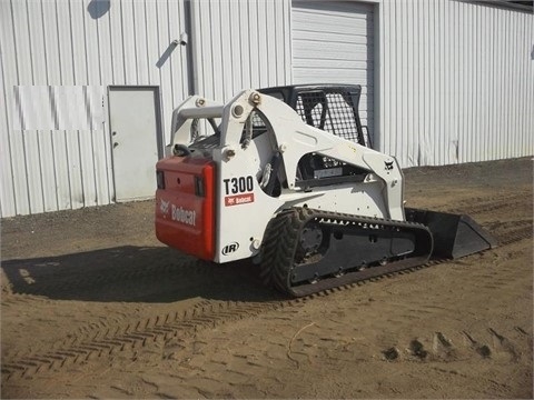 Minicargadores Bobcat T300 de segunda mano a la venta Ref.: 1444411733660673 No. 2