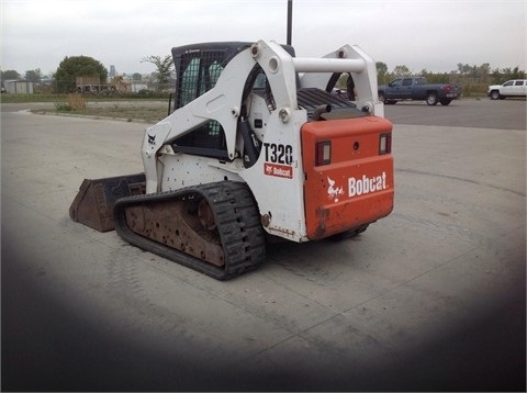 Minicargadores Bobcat T320 en venta, usada Ref.: 1444768723777312 No. 4