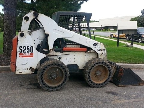 Minicargadores Bobcat S250