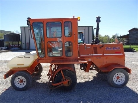 Sweeper Broce RJT350