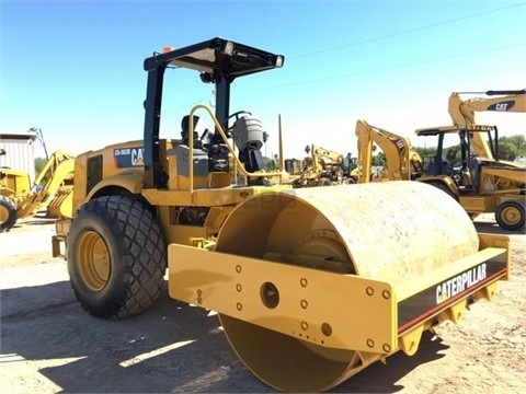 Compactadora Vibratoria Caterpillar CS-563E de segunda mano a la  Ref.: 1447355590798362 No. 2