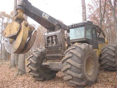 Forestales Maquinas Caterpillar 545C en buenas condiciones Ref.: 1447774178536308 No. 4