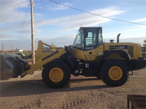 Cargadoras Sobre Ruedas Komatsu WA320 usada a buen precio Ref.: 1448059677411209 No. 4