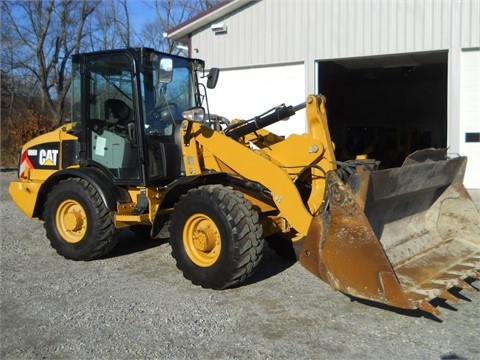 Cargadoras Sobre Ruedas Caterpillar 906H