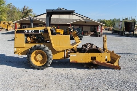 Compactadoras Suelos Y Rellenos Caterpillar CP-323C seminueva Ref.: 1449776600923240 No. 4