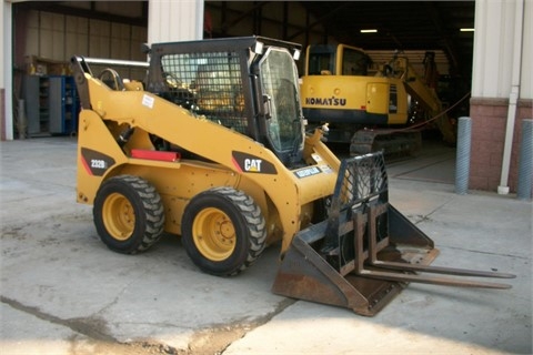 Minicargadores Caterpillar 232B seminueva en perfecto estado Ref.: 1450143758215458 No. 2