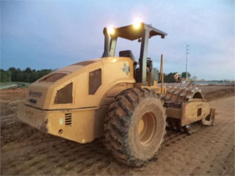 Compactadoras Suelos Y Rellenos Caterpillar CP56 de segunda mano  Ref.: 1450219685078759 No. 4