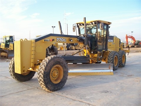 Motoconformadoras Deere 770G de medio uso en venta Ref.: 1450286099179566 No. 2