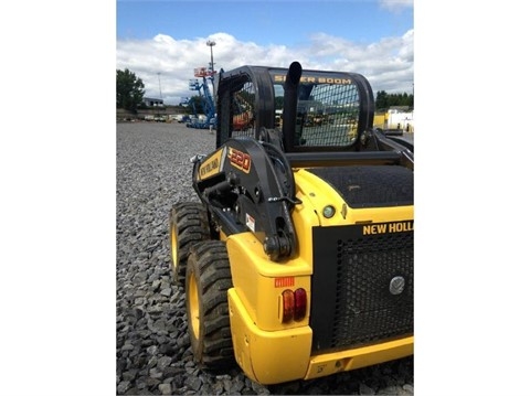 Minicargadores New Holland L220 de medio uso en venta Ref.: 1450294462398930 No. 3