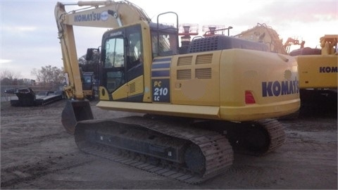 Excavadoras Hidraulicas Komatsu PC210 de medio uso en venta Ref.: 1452893554586844 No. 2