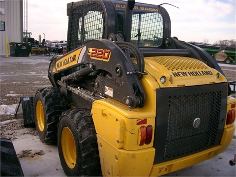 Minicargadores New Holland L220 usada Ref.: 1452899244921960 No. 2