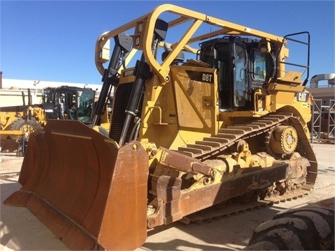 Dozers/tracks Caterpillar D8T