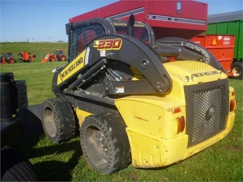 Minicargadores New Holland L230 seminueva Ref.: 1453489936047616 No. 3