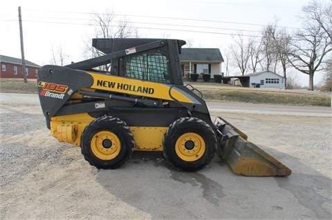 Minicargadores New Holland L185 en venta, usada Ref.: 1454107103985048 No. 2