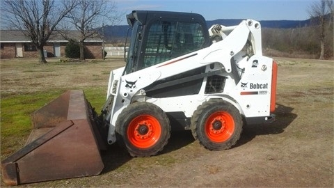 Minicargadores Bobcat S590