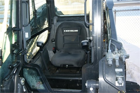 Minicargadores New Holland L225 de segunda mano en venta Ref.: 1455564756088756 No. 3