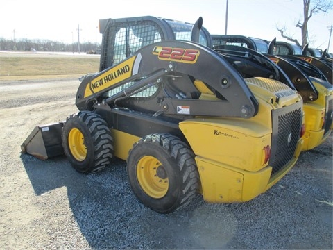 Minicargadores New Holland L225 en optimas condiciones Ref.: 1455571762604369 No. 4