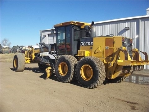 Motoconformadoras Deere 772D de medio uso en venta Ref.: 1455672984143726 No. 2