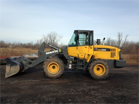 Cargadoras Sobre Ruedas Komatsu WA200