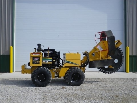 Trencher Vermeer LM42