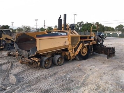 Pavers Caterpillar AP-1000B