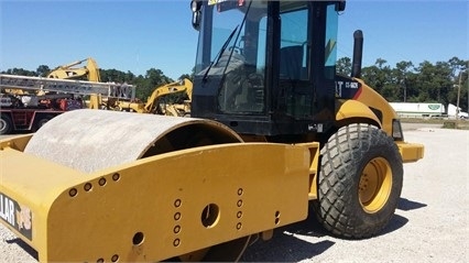 Compactadora Vibratoria Caterpillar CS-683E