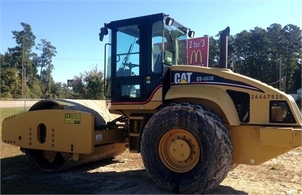 Compactadora Vibratoria Caterpillar CS-663E importada en buenas c Ref.: 1461347357934389 No. 4