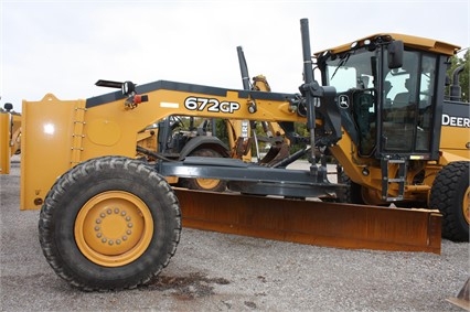 Motoconformadoras Deere 672G de segunda mano Ref.: 1461365596335740 No. 2