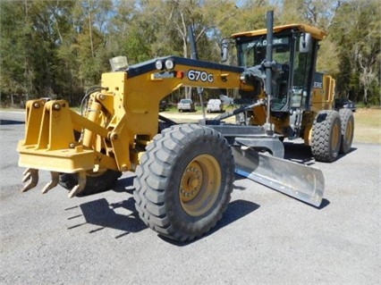 Motoconformadoras Deere 670G