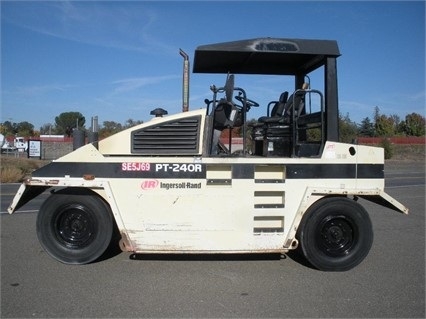 Compactadora Con Llantas Ingersoll-rand PT240R seminueva en venta Ref.: 1461866425488275 No. 2