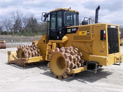 Compactadoras Suelos Y Rellenos Caterpillar 815F de bajo costo Ref.: 1462206062550553 No. 3